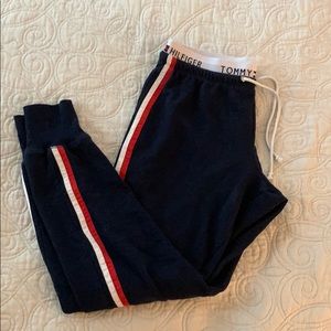 NAVY TOMMY HILFIGER JOGGERS